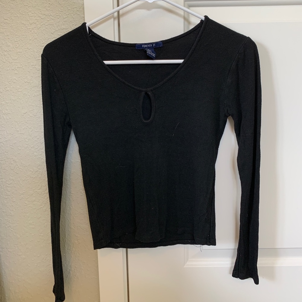 Keyhole crop top